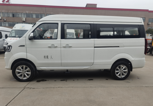 金杯（國(guó)六）新海獅S殯儀車(chē)